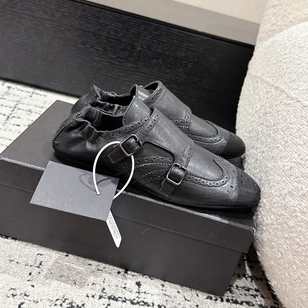 高仿Prada*2EG469A小牛皮懶人鞋黑色免檢版