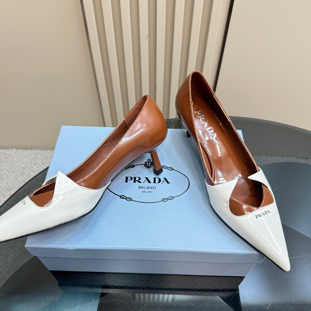 高仿Prada*1I976C尖頭走秀款高踭鞋5.5CM棕色免檢版