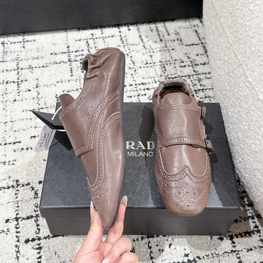 高仿Prada*2EG469B小牛皮懶人鞋朱潤色免檢版