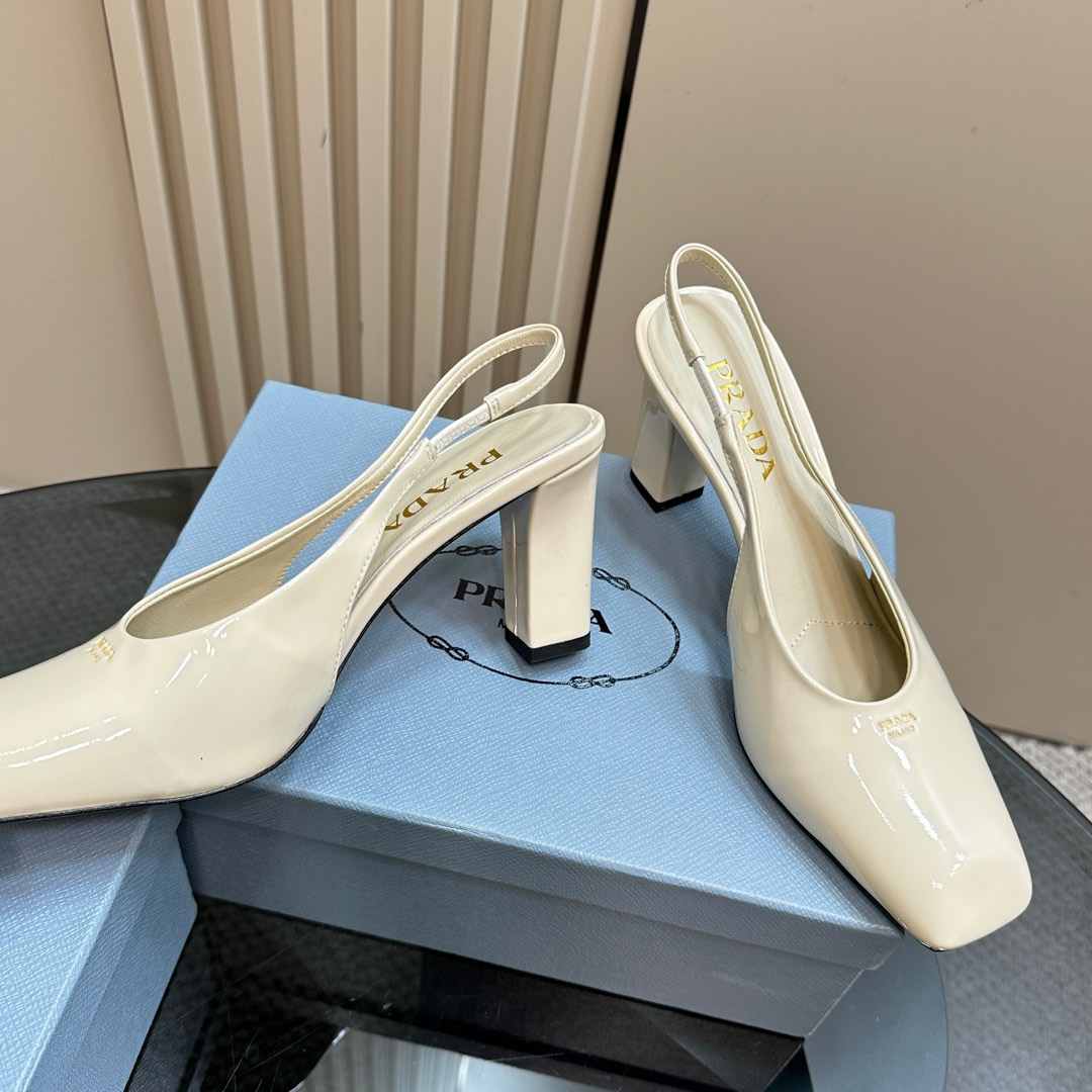 高仿Prada*1I838B方頭粗踭露跟鞋8.5CM漆皮白色免檢版