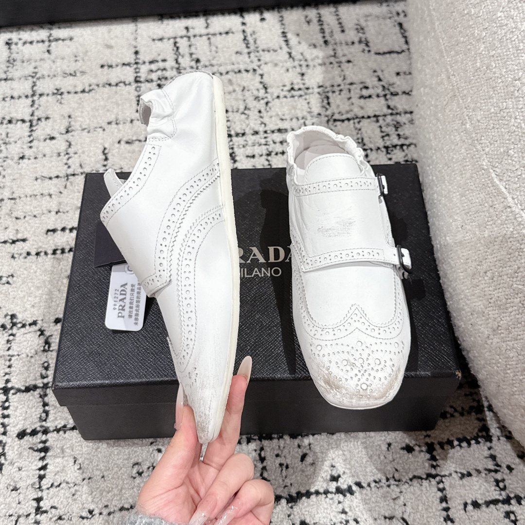 高仿Prada*2EG469C小牛皮懶人鞋白色免檢版