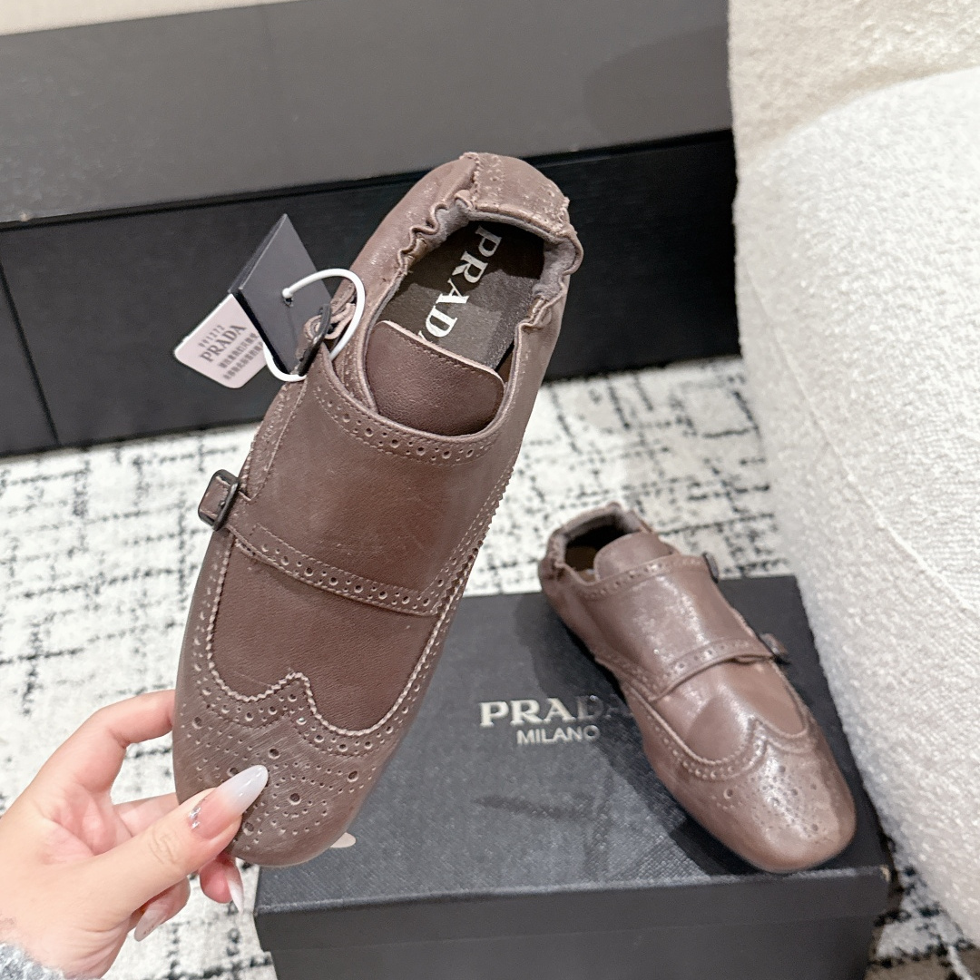 高仿Prada*2EG469B小牛皮懶人鞋朱潤色免檢版