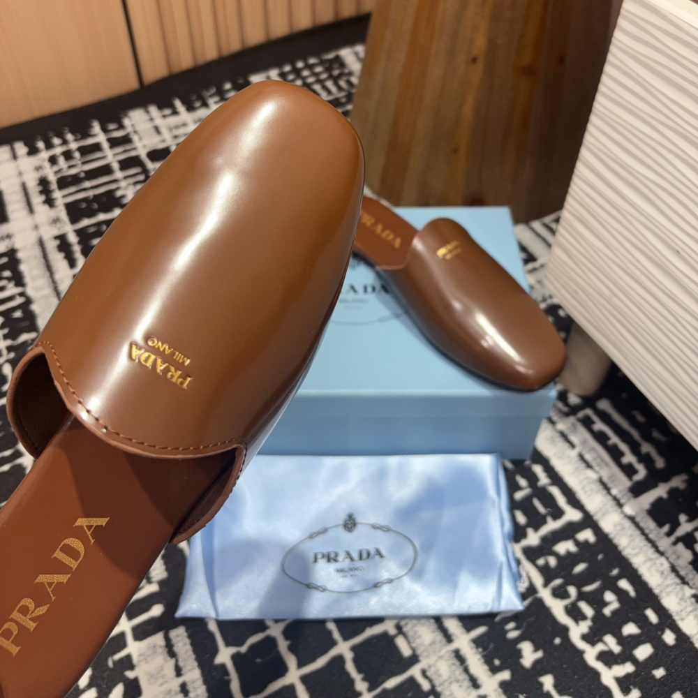 高仿Prada*2S2986圓頭皮質休閒套腳拖鞋棕色免檢版
