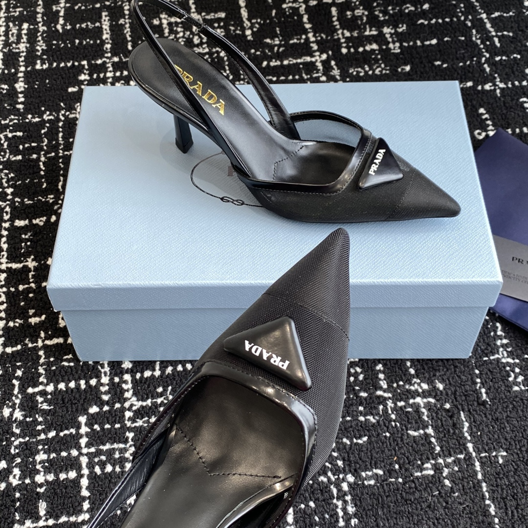 高仿Prada*1I891N尖頭露跟高踭鞋7.5CM黑色免檢版