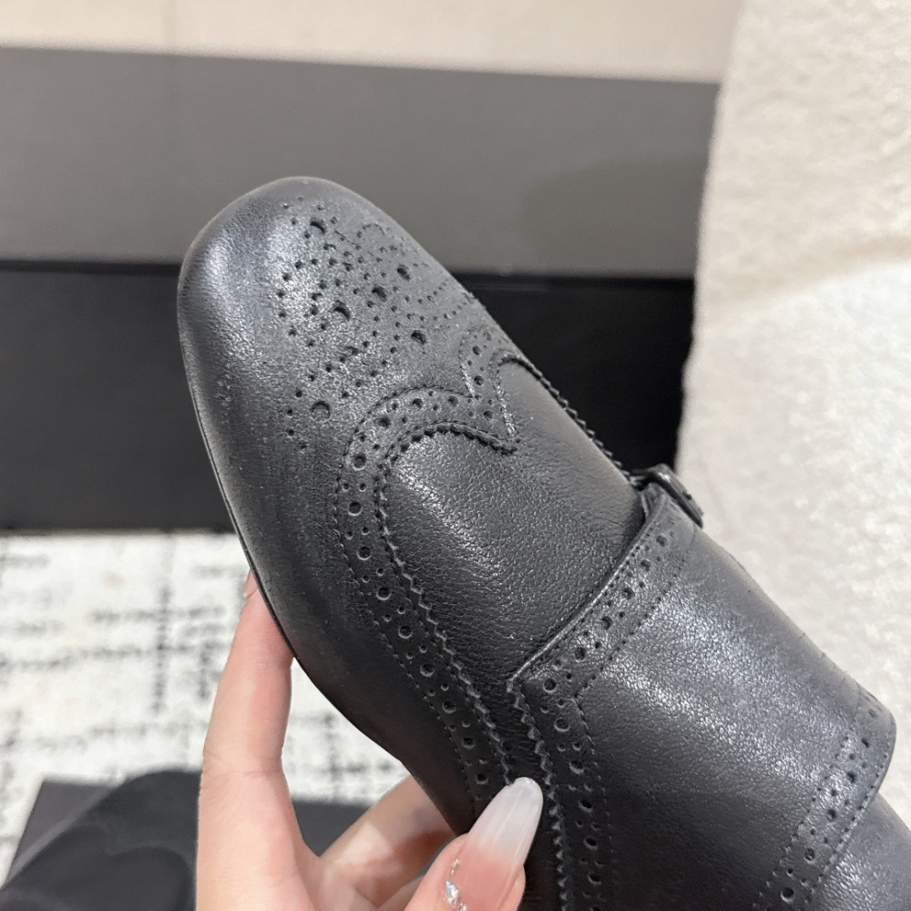 高仿Prada*2EG469A小牛皮懶人鞋黑色免檢版