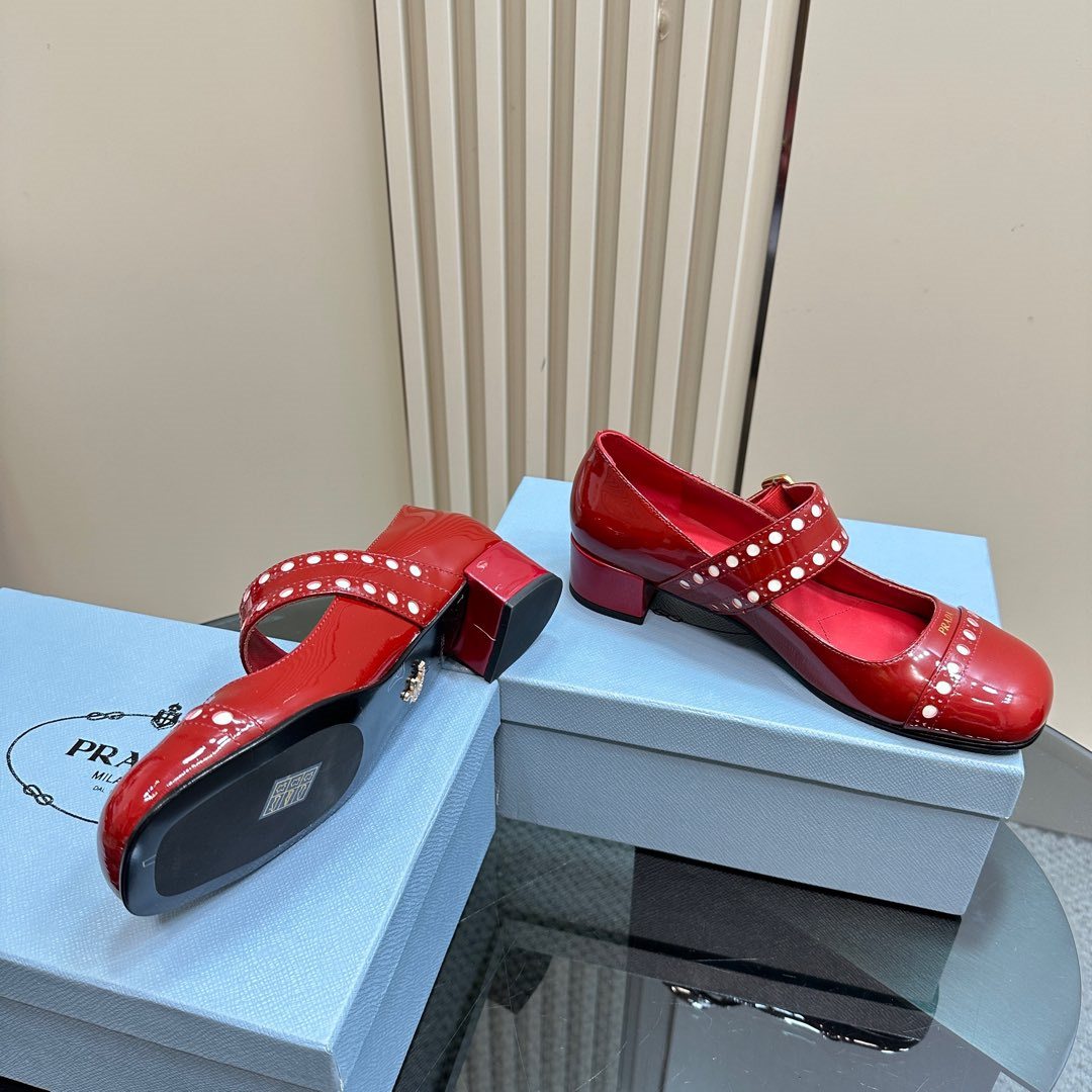 高仿Prada*Patent系列1I816C粗跟瑪麗珍鞋鞋漆皮3.5CM紅色免檢版