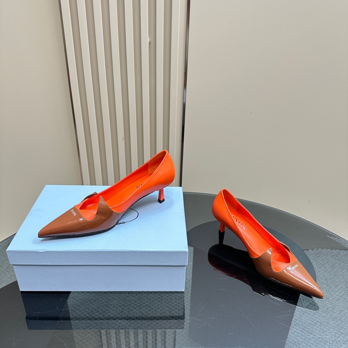 高仿Prada*1I976D尖頭走秀款高踭鞋5.5CM橙色免檢版