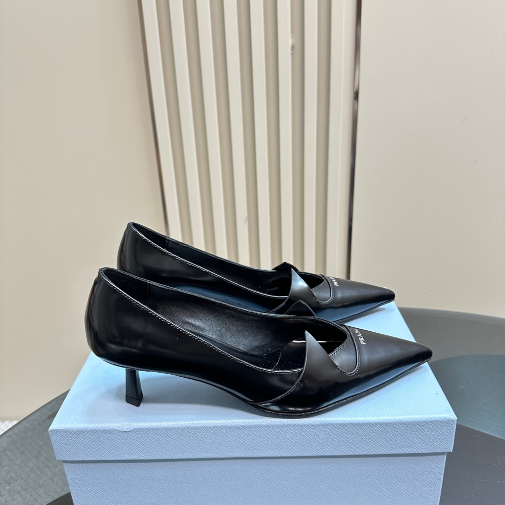 高仿Prada*1I976N尖頭走秀款高踭鞋5.5CM黑色免檢版