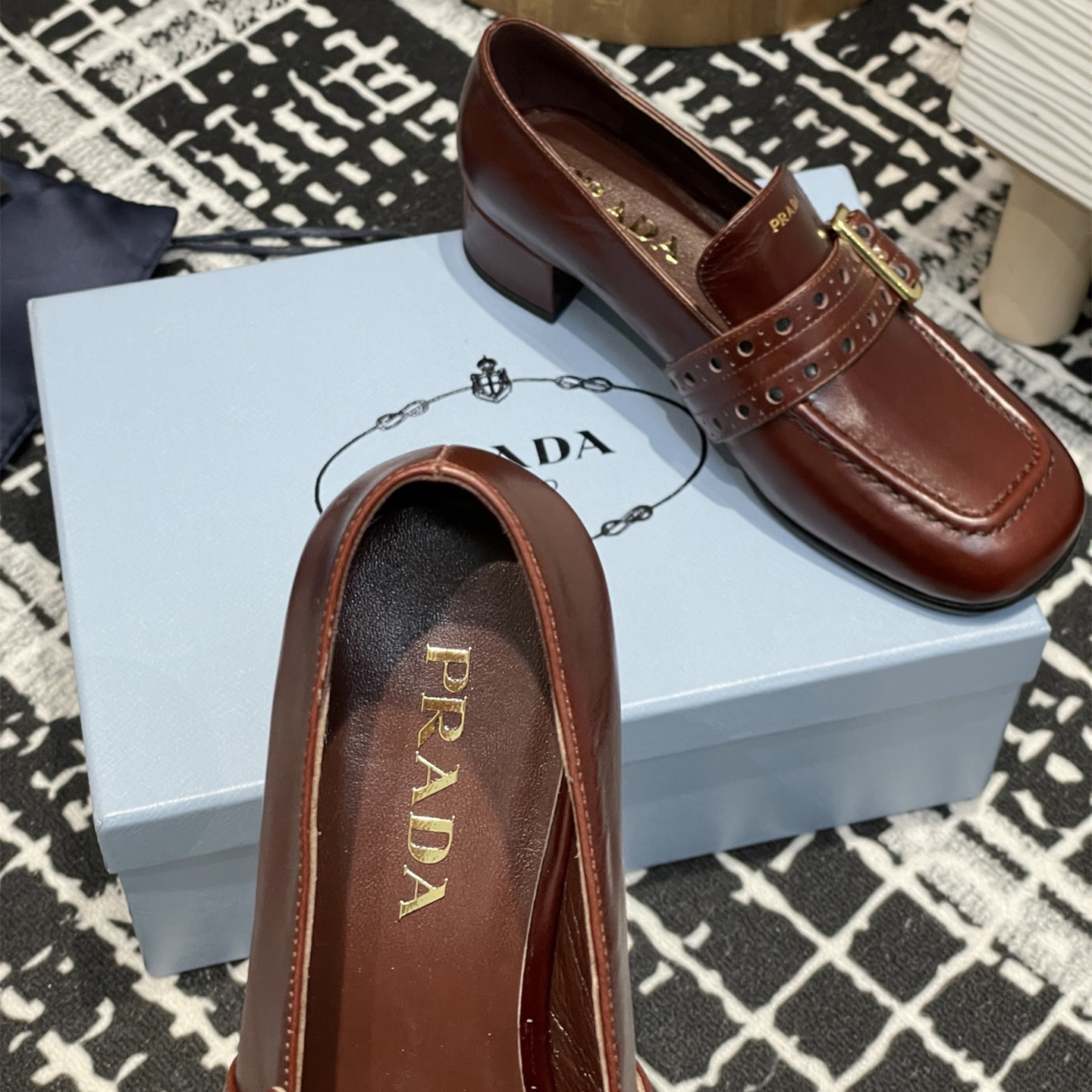 高仿Prada*1D831B方頭套腳樂福鞋3.5CM小牛皮棕色免檢版