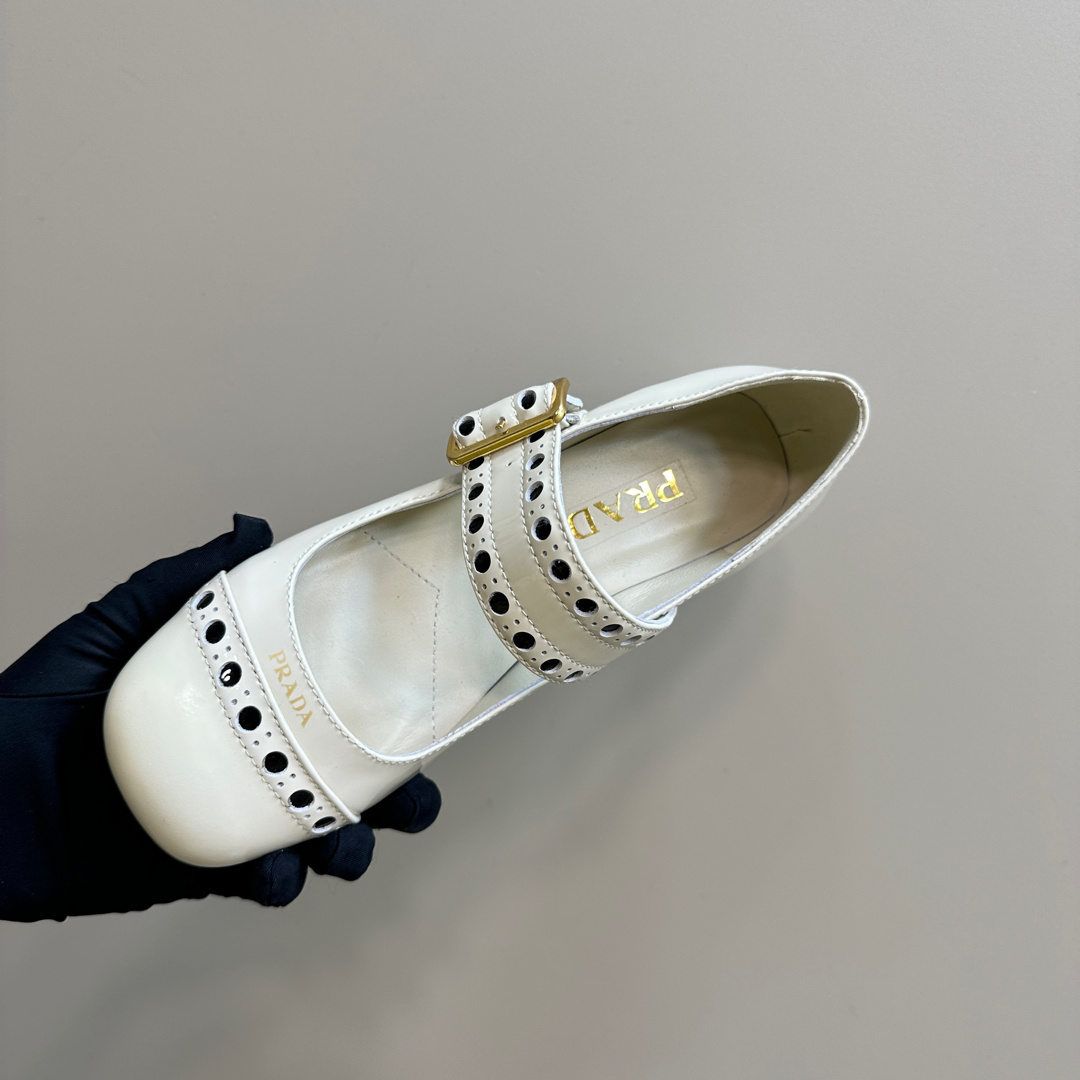 高仿Prada*Patent系列1I816M粗跟瑪麗珍鞋鞋漆皮3.5CM白色免檢版