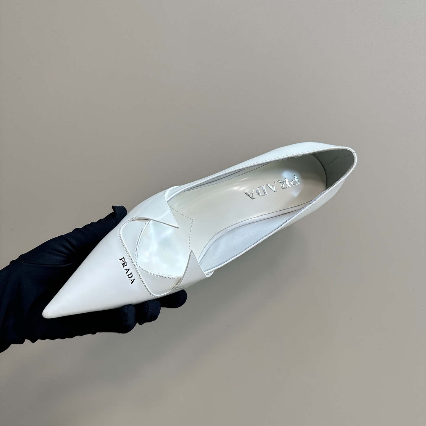 高仿Prada*1I976M尖頭走秀款高踭鞋5.5CM白色免檢版