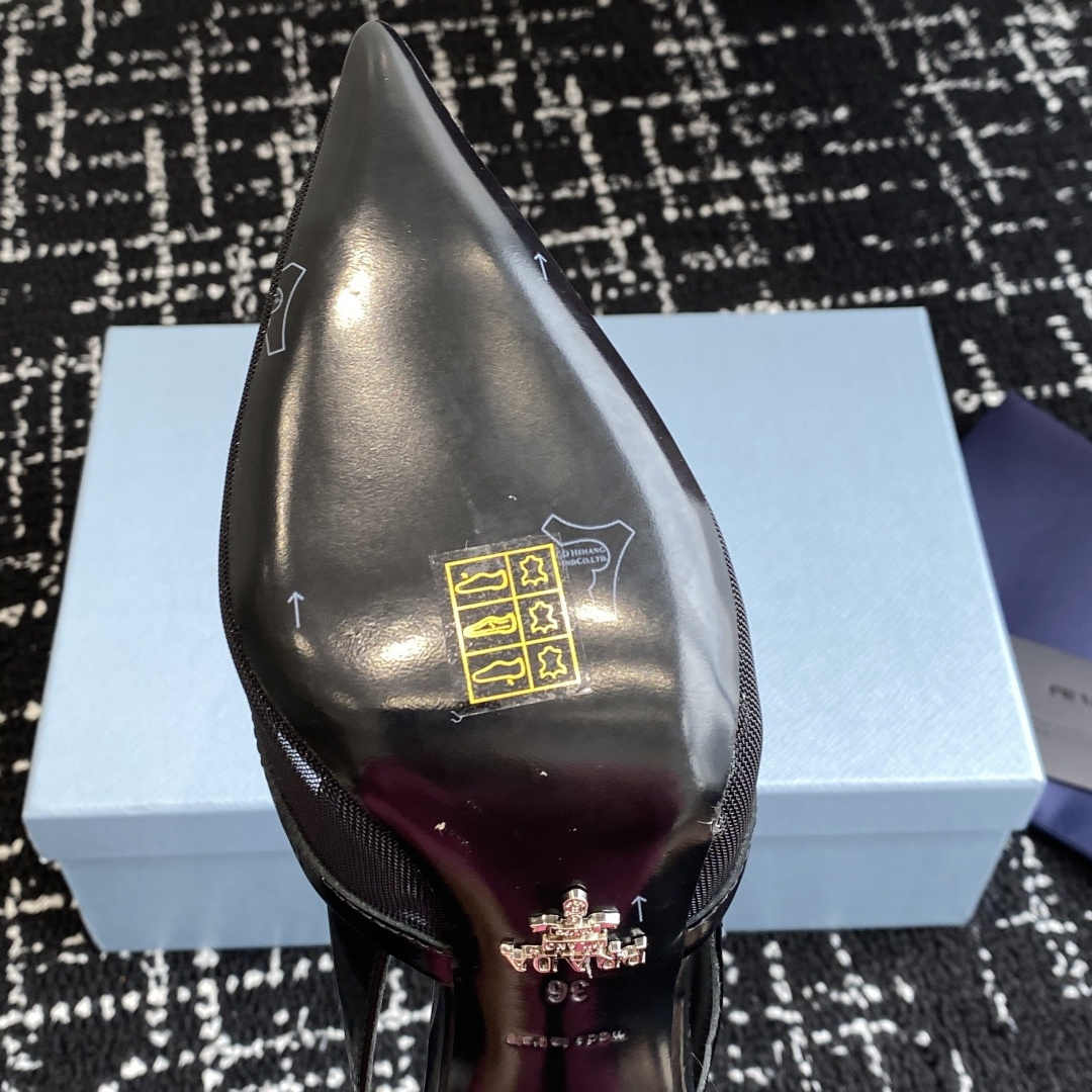 高仿Prada*1I891N尖頭露跟高踭鞋7.5CM黑色免檢版
