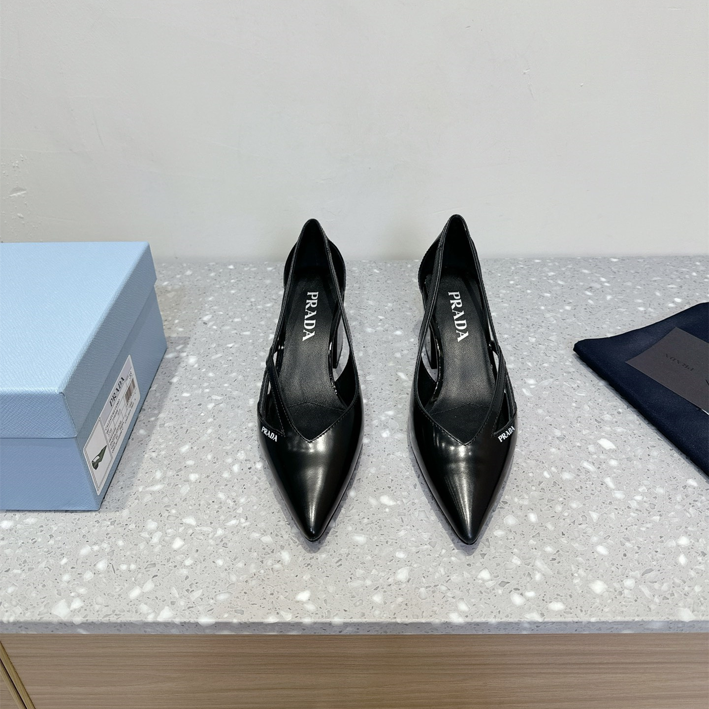 高仿Prada*1I747N尖頭粗跟高踭鞋5.5CM黑色免檢版