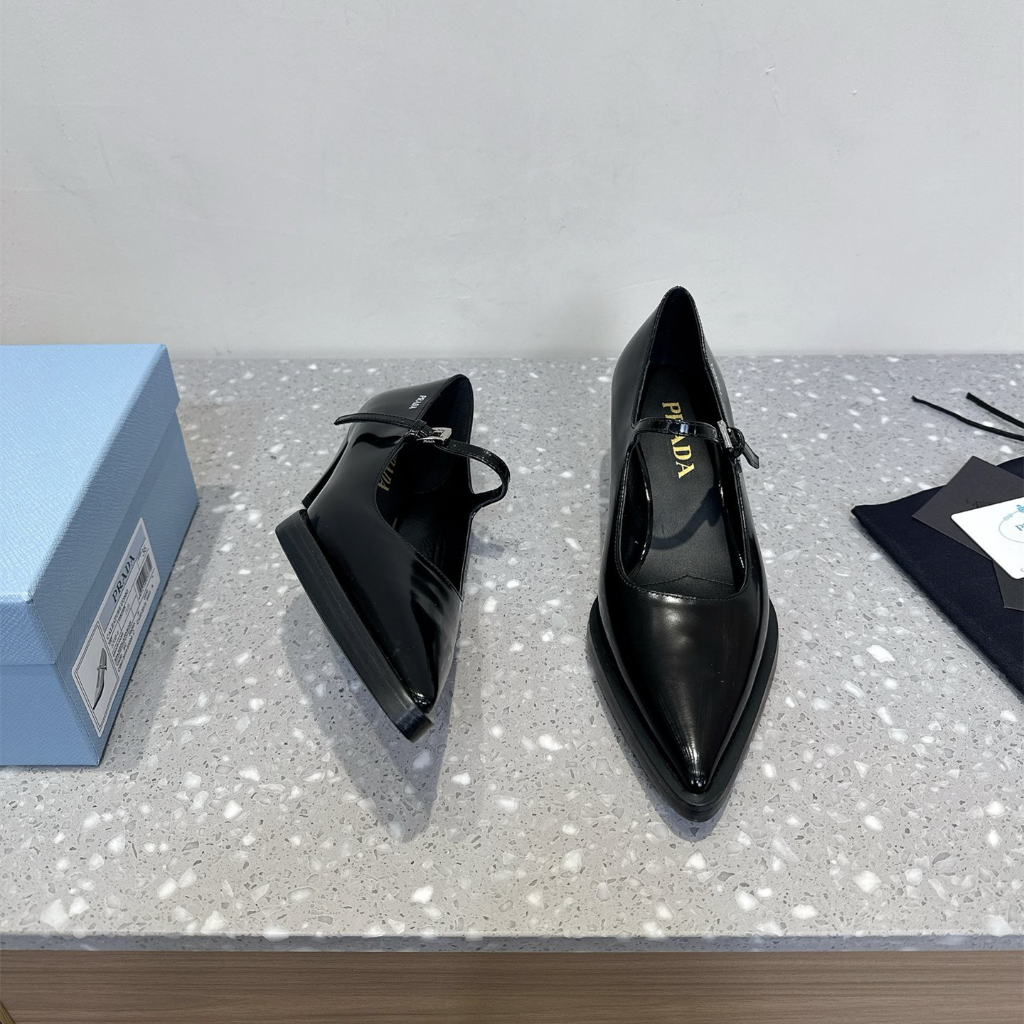 高仿Prada*1I751N尖頭錐形跟高踭鞋5.5CM黑色免檢版