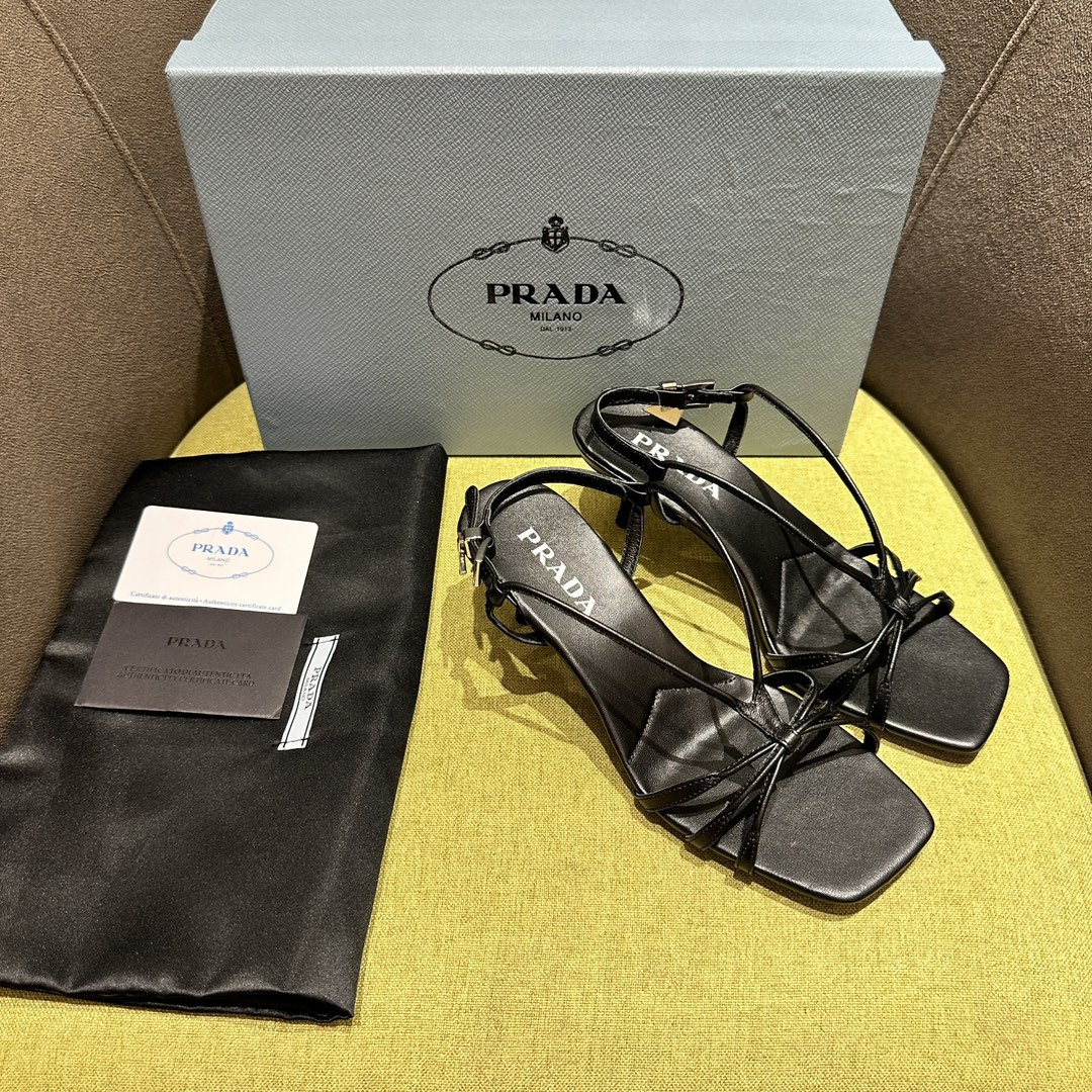 高仿Prada*1X504B方頭一字中踭涼鞋5.5CM黑色免檢版