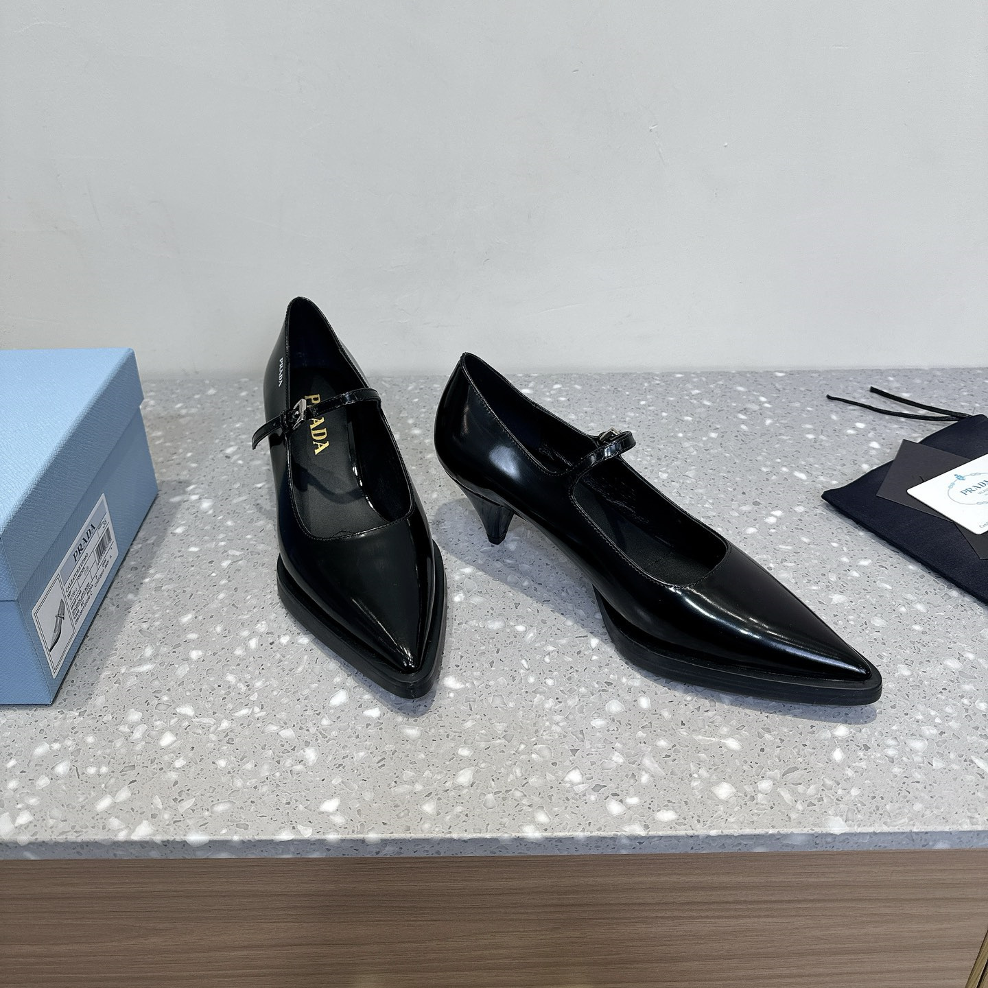 高仿Prada*1I751N尖頭錐形跟高踭鞋5.5CM黑色免檢版