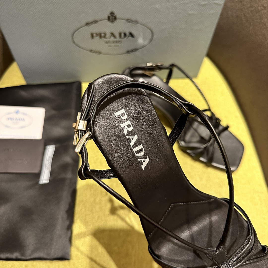 高仿Prada*1X504B方頭一字中踭涼鞋5.5CM黑色免檢版