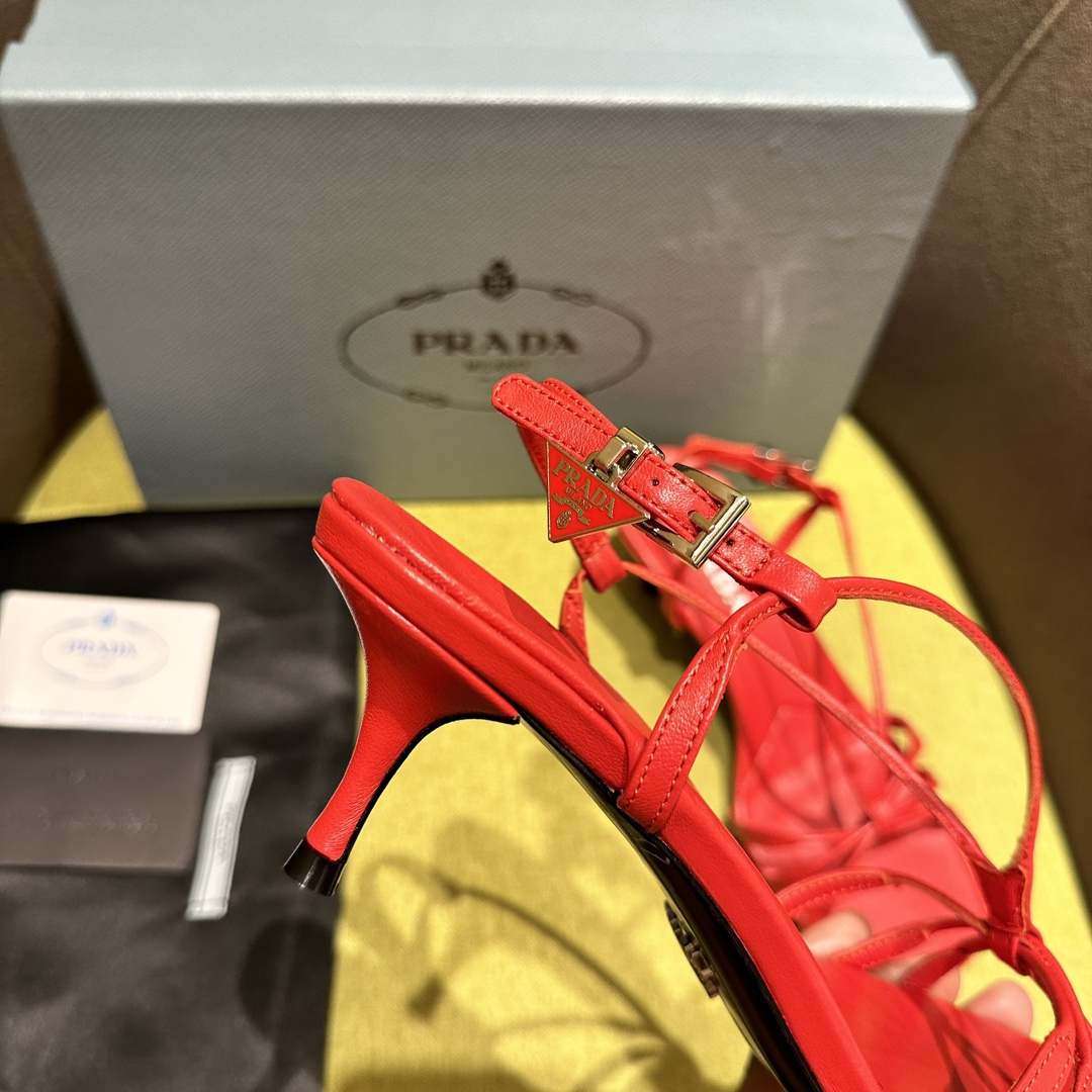 高仿Prada*1X504M方頭一字中踭涼鞋5.5CM紅色免檢版