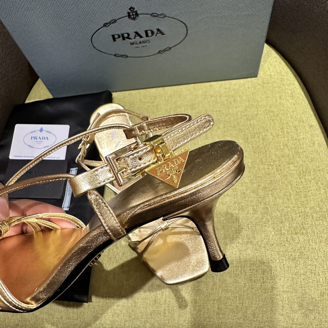 高仿Prada*1X504N方頭一字中踭涼鞋5.5CM金色免檢版