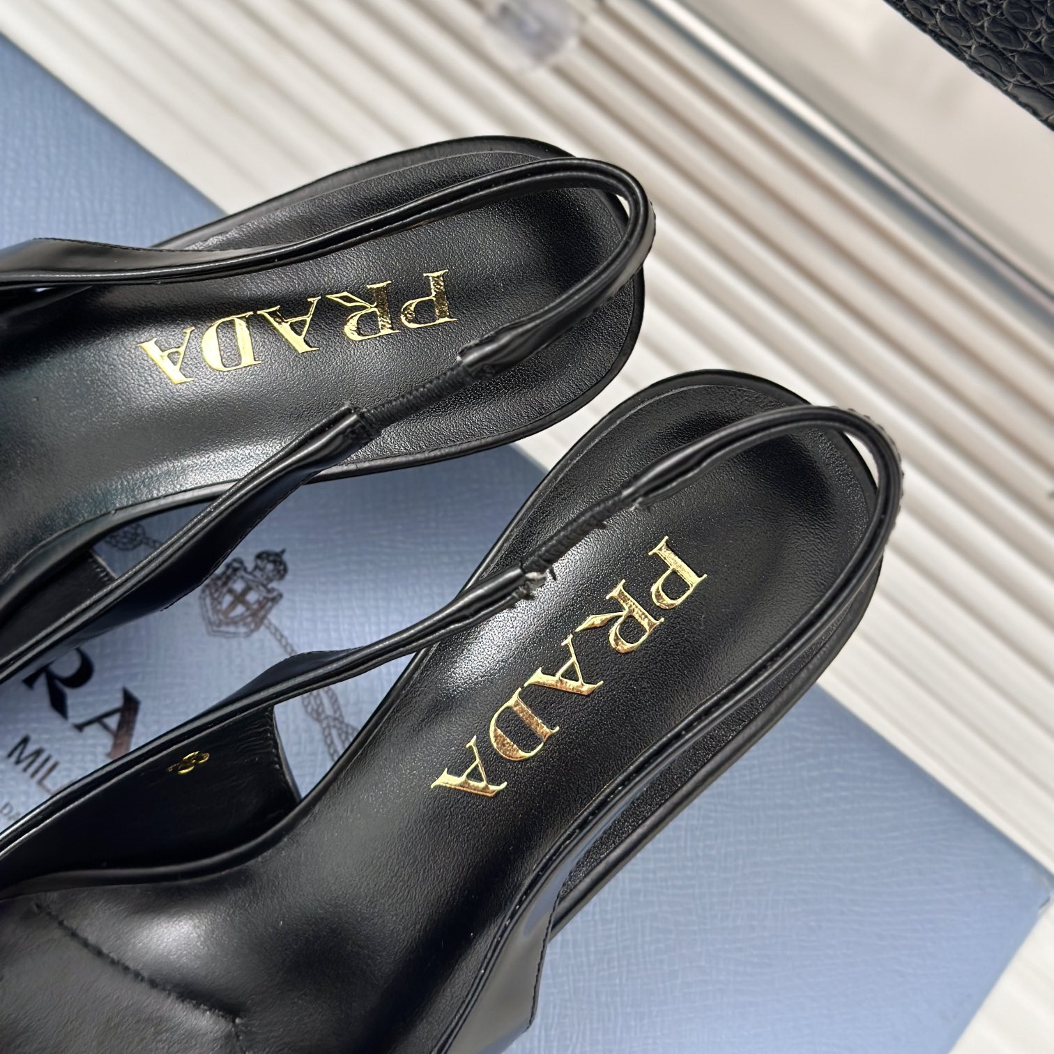 高仿Prada*1I345M水鑽蝴蝶結高踭鞋小牛皮黑色5.5CM免檢版