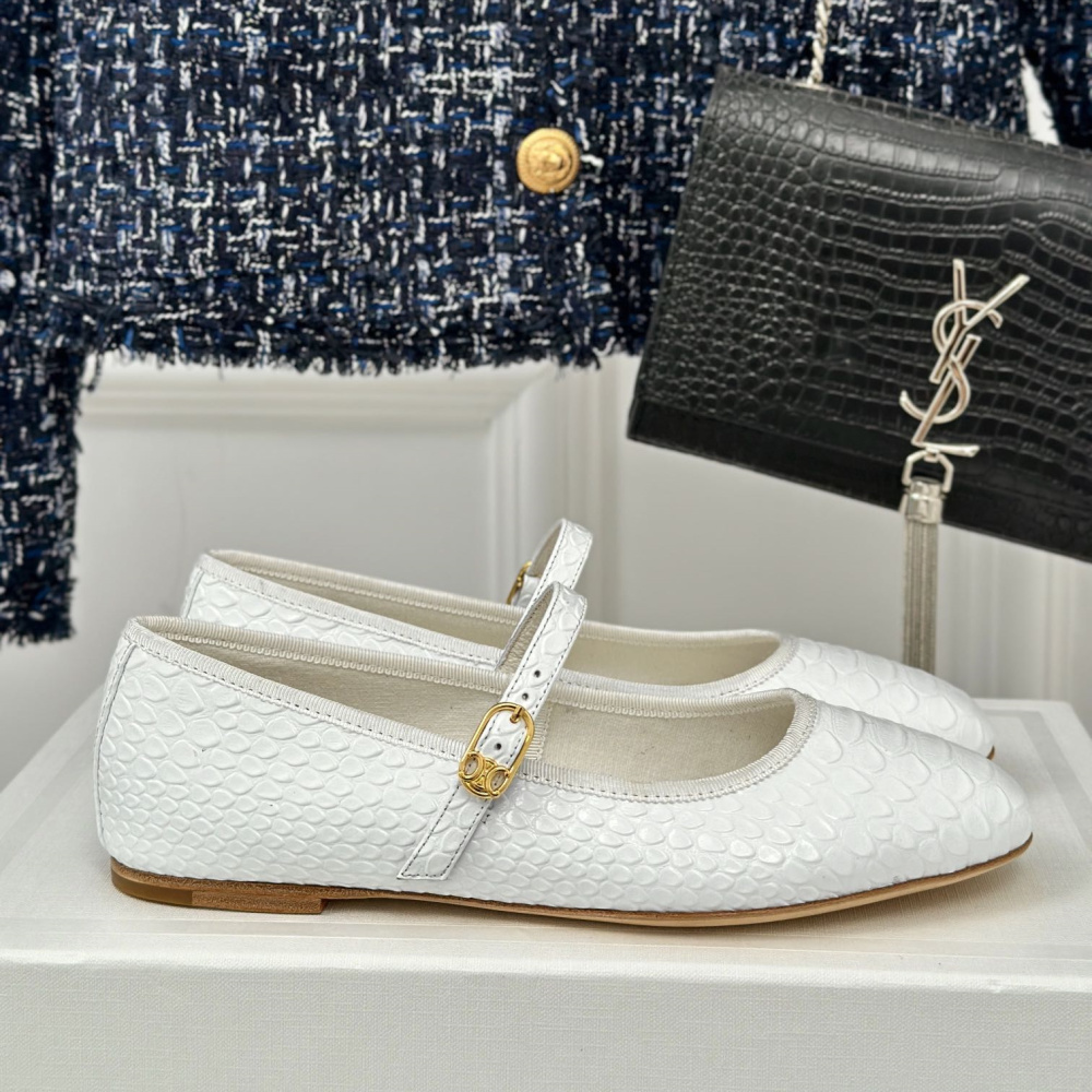 高仿Celine*354673035復古瑪麗珍單鞋蟒蛇紋白色免檢版