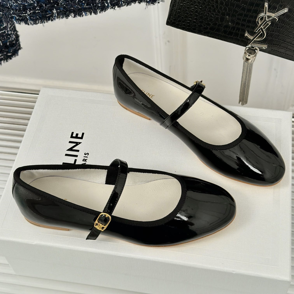 高仿Celine*345703613復古瑪麗珍單鞋漆皮黑色免檢版