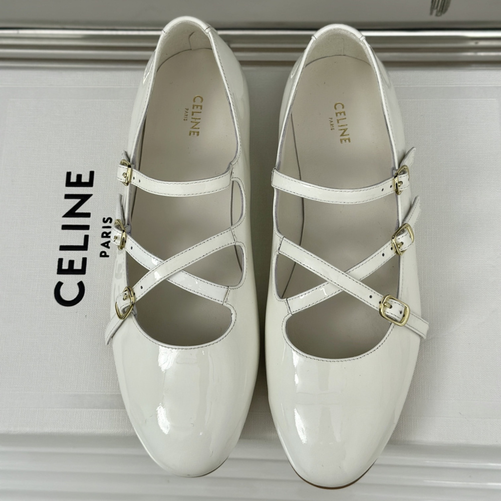 高仿Celine*360194582塔扣瑪麗珍單鞋小牛皮漆皮白色免檢版