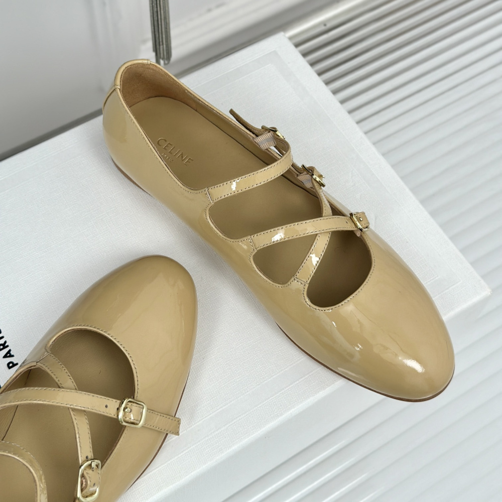 高仿Celine*360194584塔扣瑪麗珍單鞋小牛皮漆皮黃色免檢版