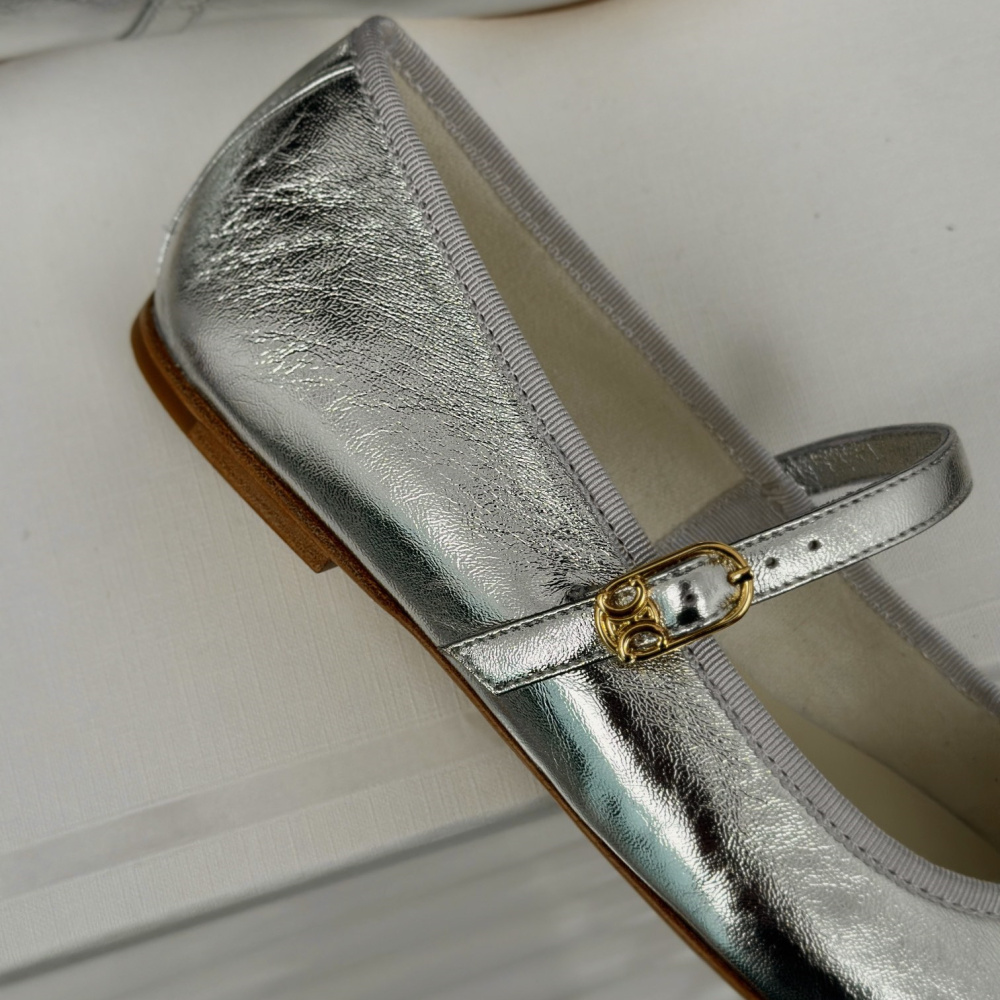 高仿Celine*345703555復古瑪麗珍單鞋金屬漆銀色免檢版