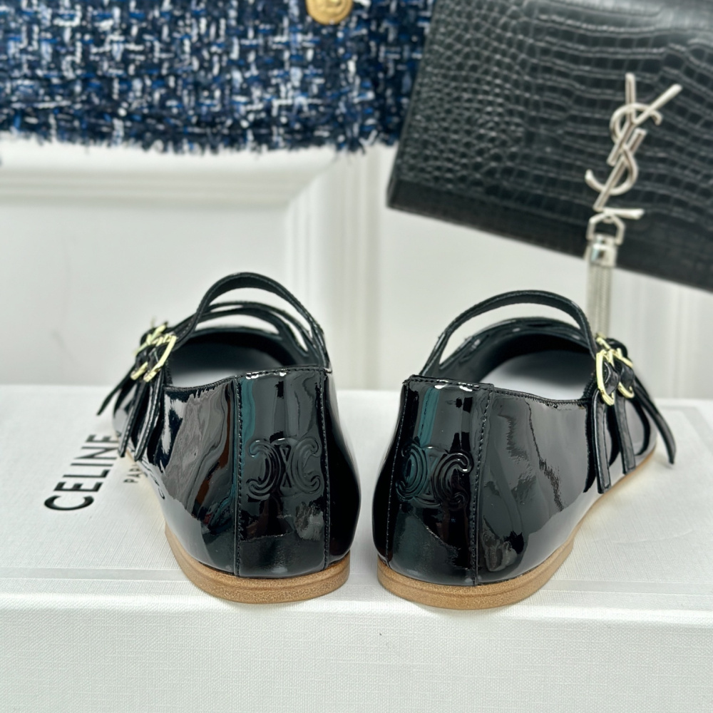 高仿Celine*360194583塔扣瑪麗珍單鞋小牛皮漆皮黑色免檢版