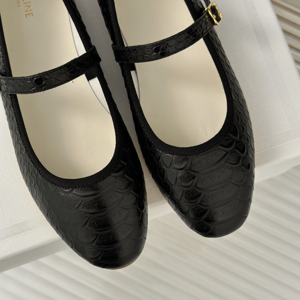 高仿Celine*354673034復古瑪麗珍單鞋蟒蛇紋黑色免檢版