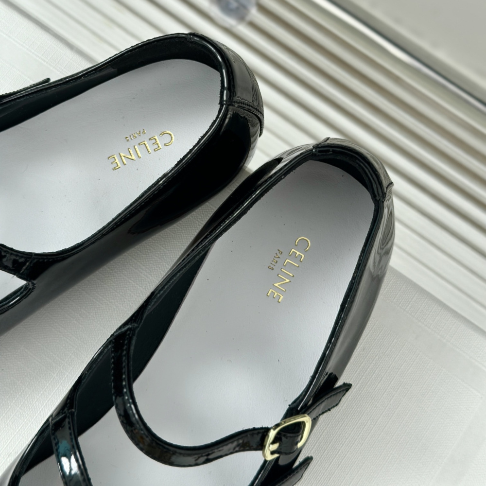 高仿Celine*360194583塔扣瑪麗珍單鞋小牛皮漆皮黑色免檢版