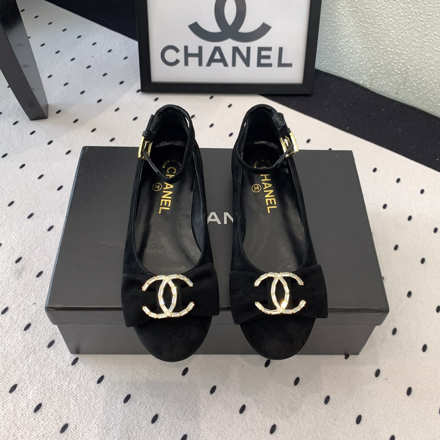高仿Chanel*24K系列G46022B絲絨塔扣瑪麗珍鞋黑色免檢版