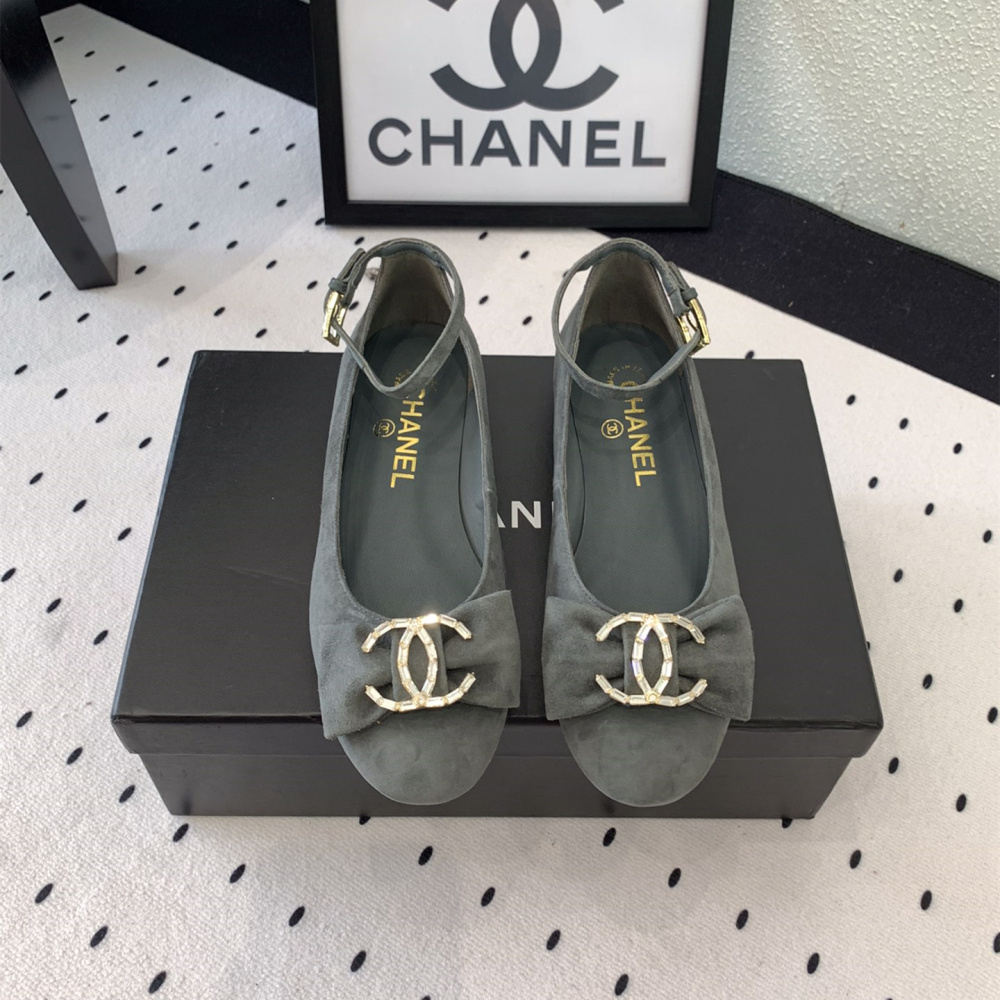 高仿Chanel*24K系列G46022A絲絨塔扣瑪麗珍鞋灰色免檢版