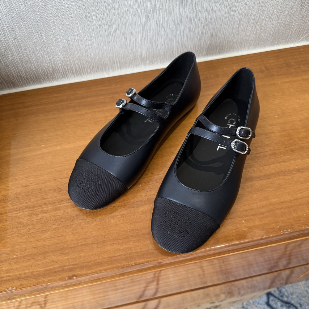 高仿Chanel*G45698圓頭塔扣平底鞋黑色免檢版
