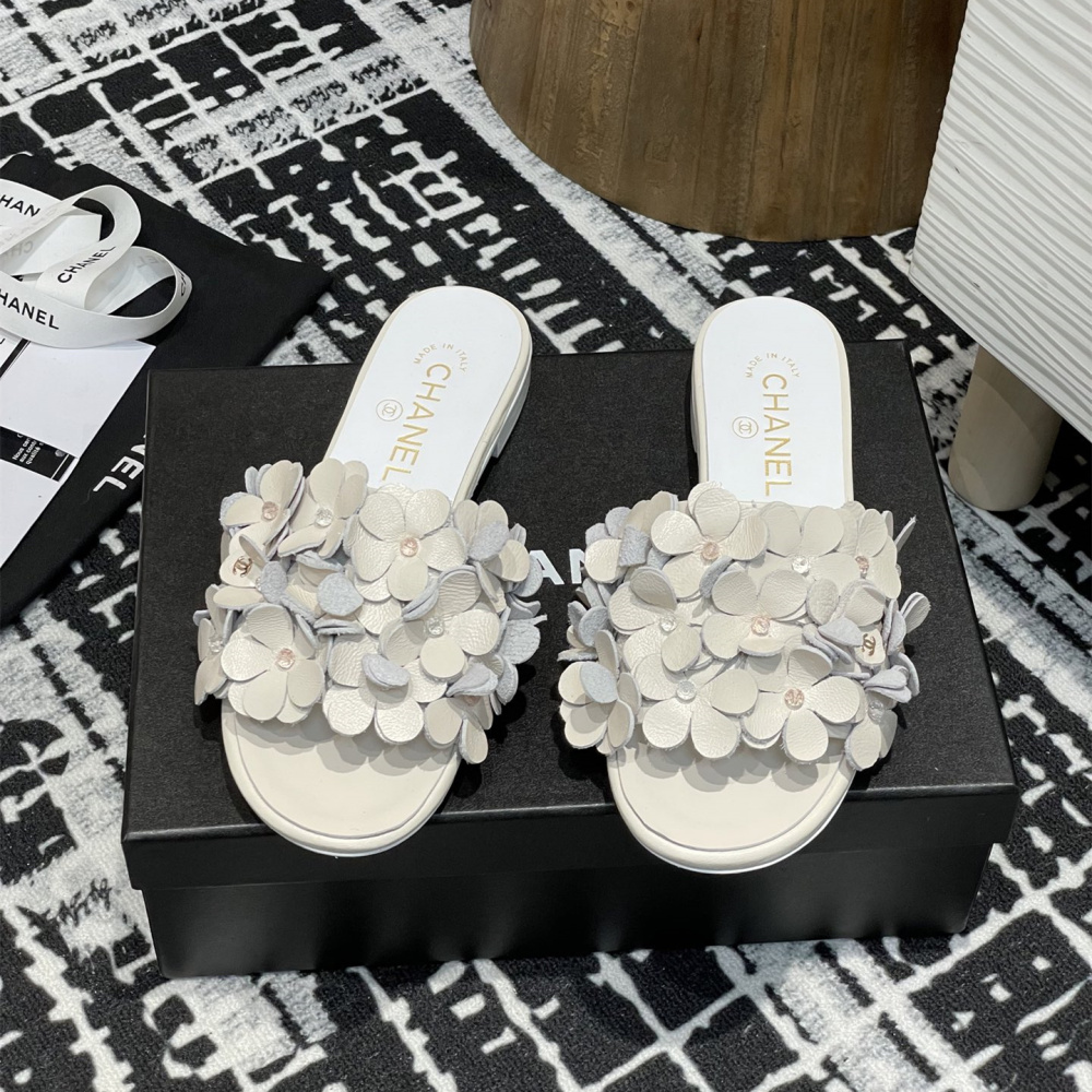 高仿Chanel*25P系列G46231A小羊皮花瓣拖鞋白色1CM免檢版