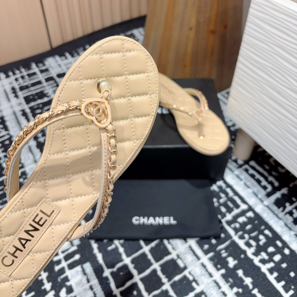 高仿Chanel*25C系列G46405B小羊皮防滑人字拖米黃免檢版