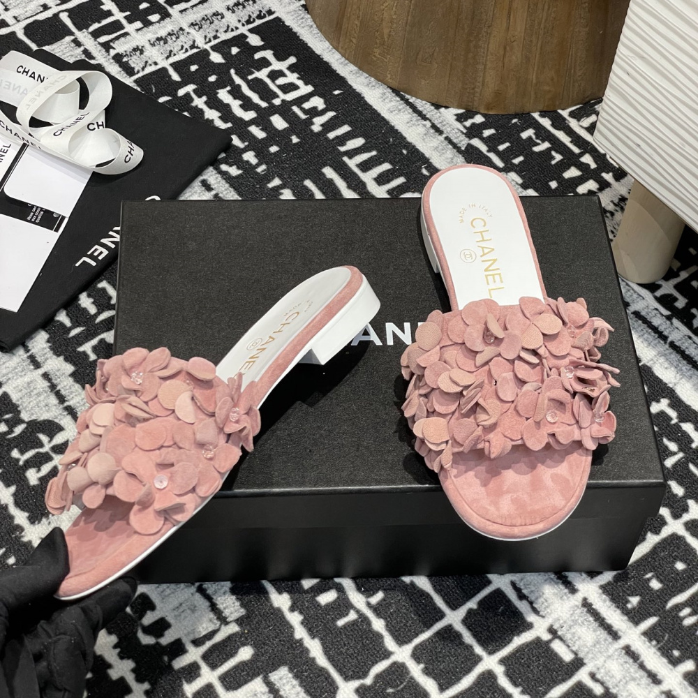 高仿Chanel*25P系列G46231B小羊皮花瓣拖鞋粉色1CM免檢版