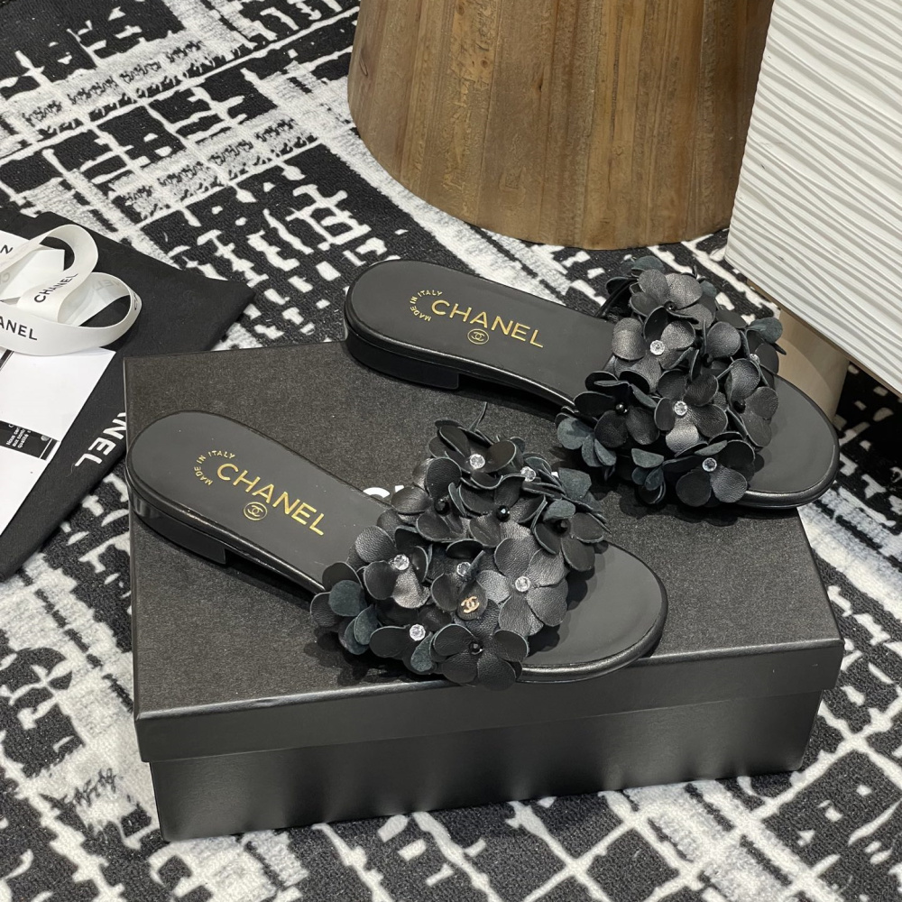 高仿Chanel*25P系列G46231A小羊皮花瓣拖鞋黑色1CM免檢版