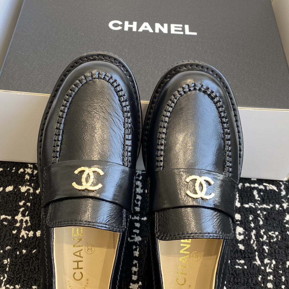 高仿Chanel*25C系列G46112B小牛皮樂福鞋黑色免檢版