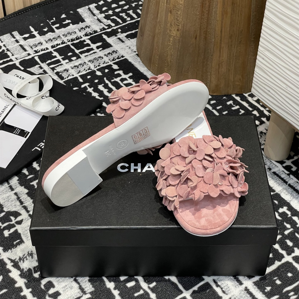 高仿Chanel*25P系列G46231B小羊皮花瓣拖鞋粉色1CM免檢版