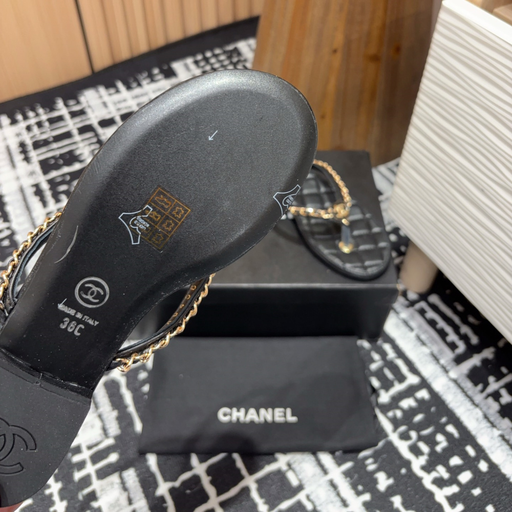 高仿Chanel*25C系列G46405X小羊皮防滑人字拖黑色免檢版