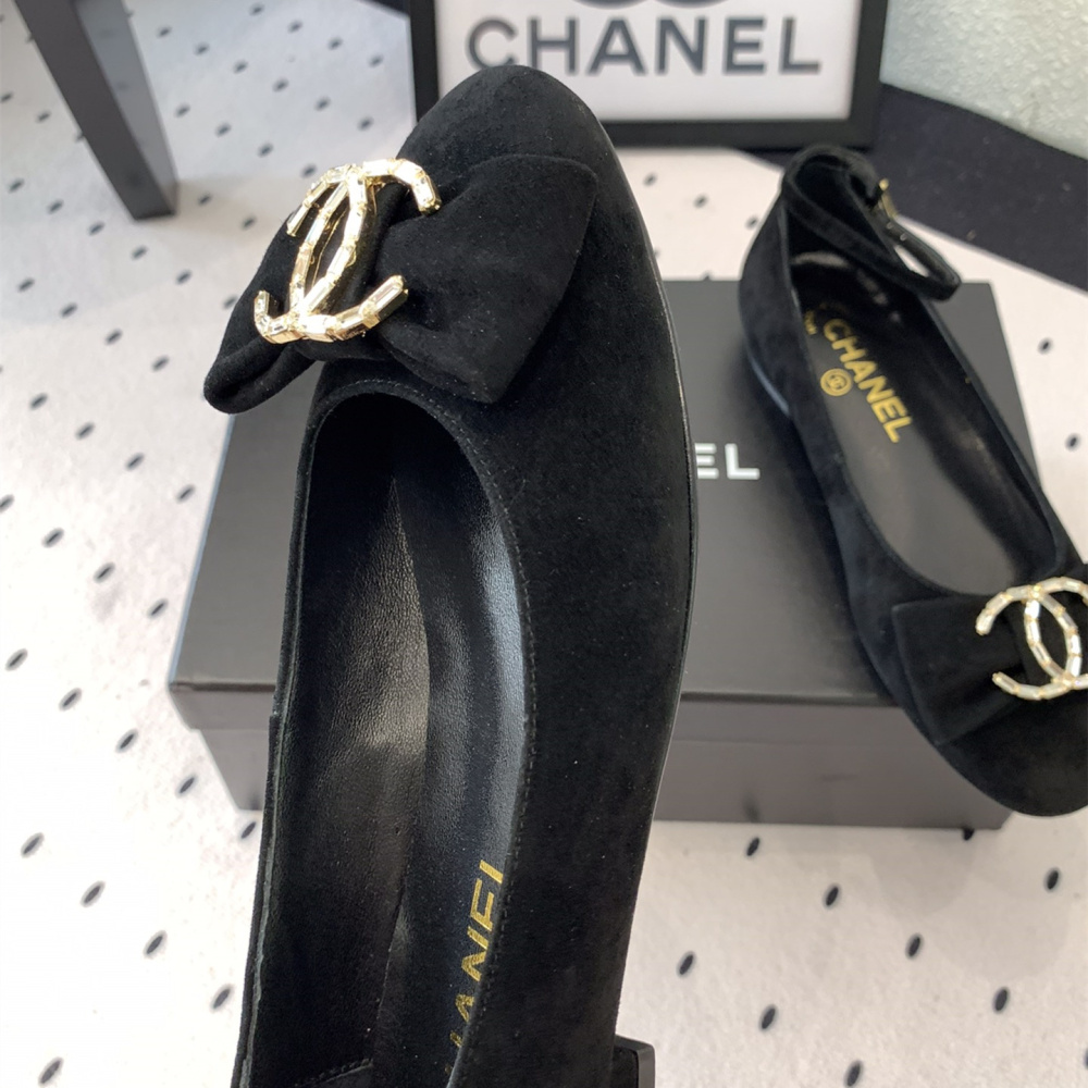 高仿Chanel*24K系列G46022B絲絨塔扣瑪麗珍鞋黑色免檢版