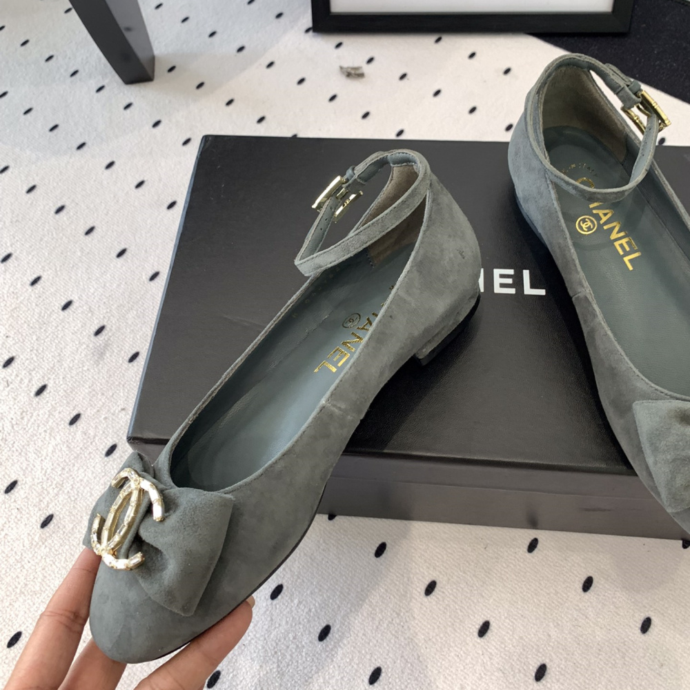 高仿Chanel*24K系列G46022A絲絨塔扣瑪麗珍鞋灰色免檢版