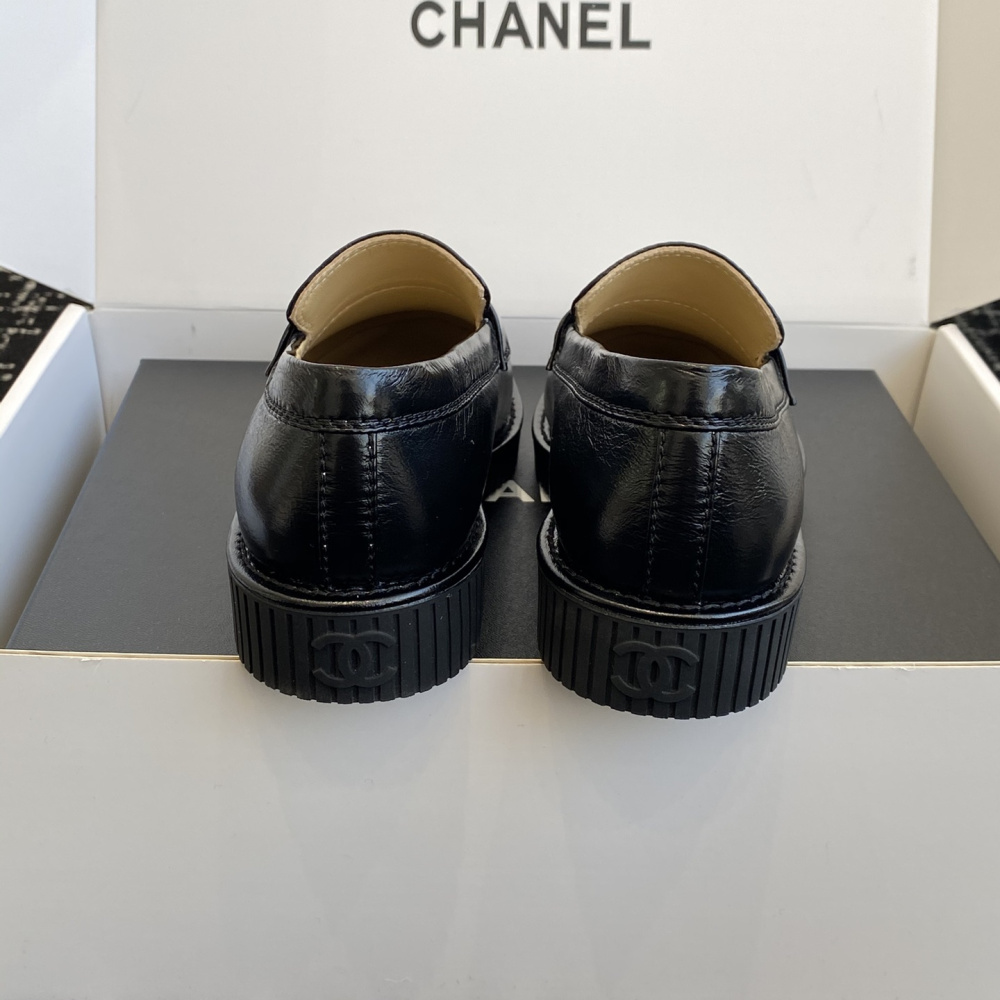 高仿Chanel*25C系列G46112B小牛皮樂福鞋黑色免檢版