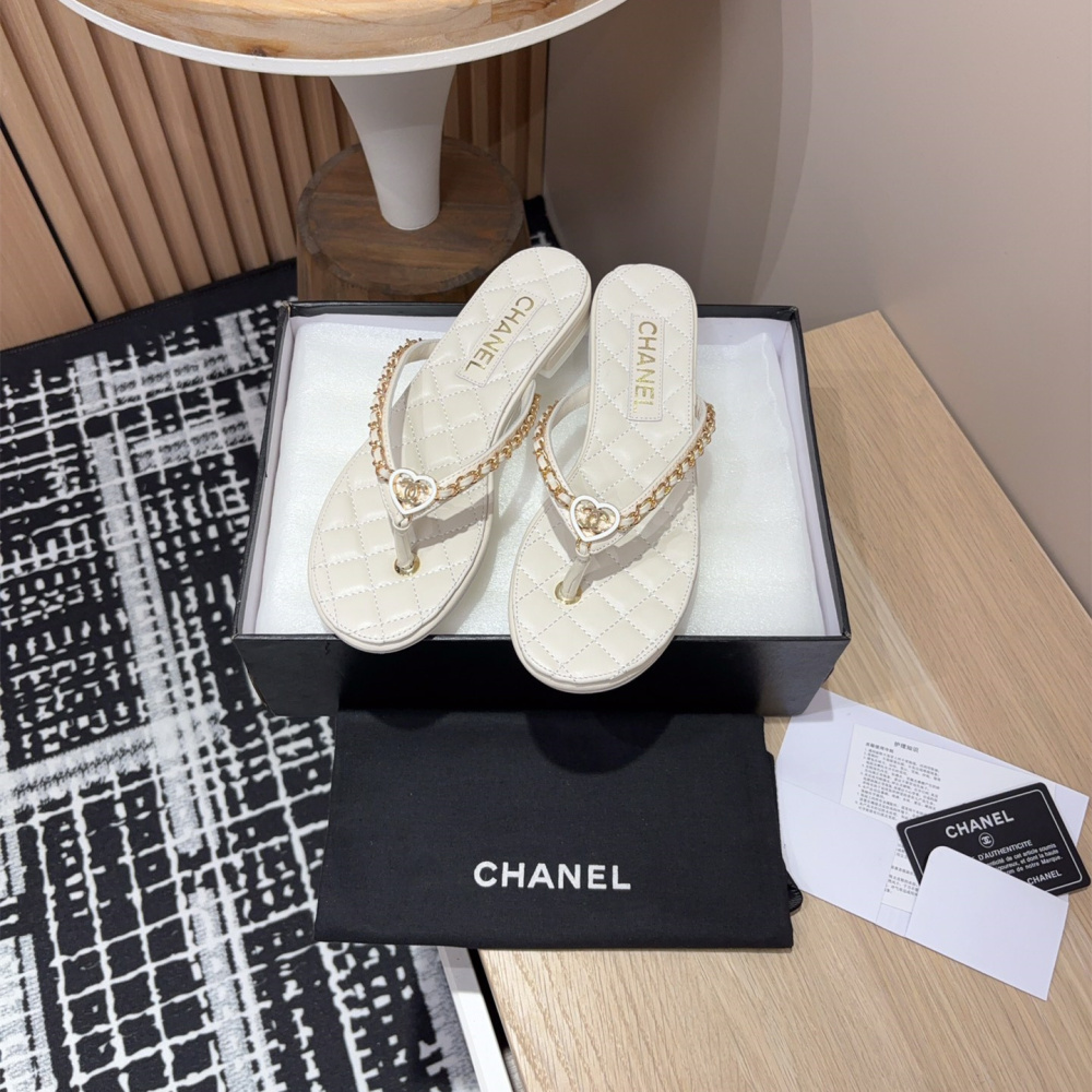 高仿Chanel*25C系列G46405C小羊皮防滑人字拖白色免檢版