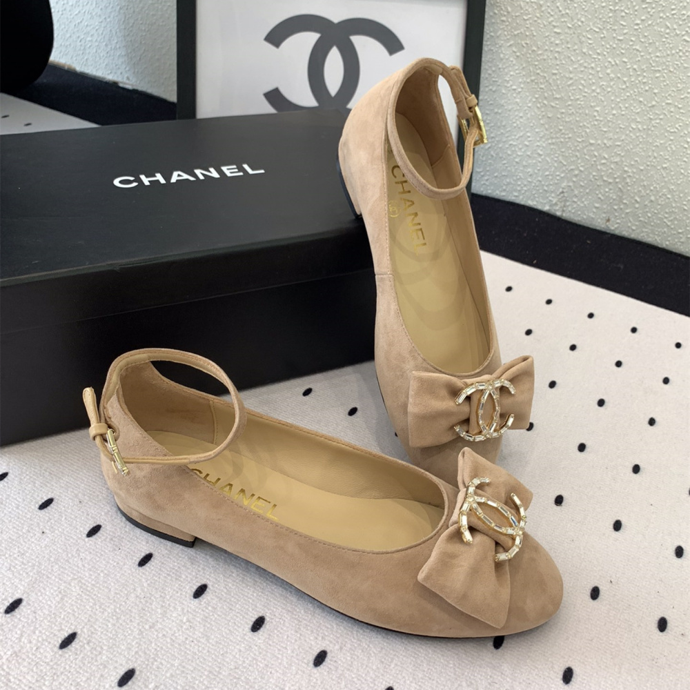 高仿Chanel*24K系列G46022C絲絨塔扣瑪麗珍鞋卡其免檢版