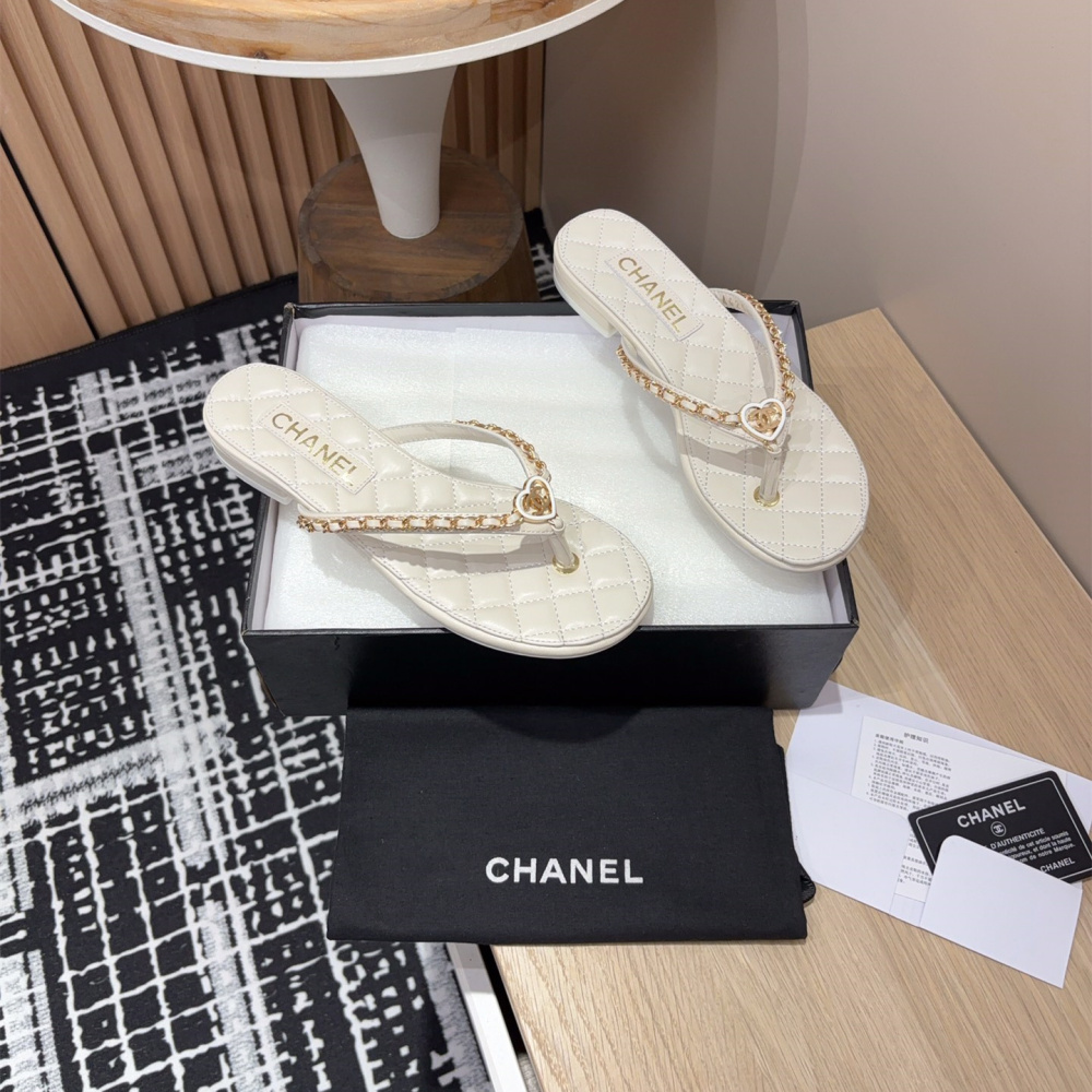 高仿Chanel*25C系列G46405C小羊皮防滑人字拖白色免檢版