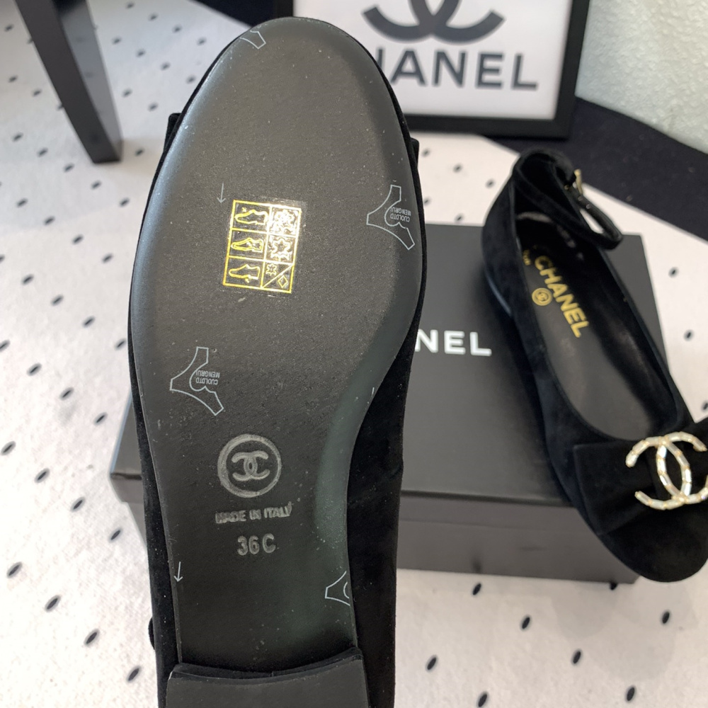高仿Chanel*24K系列G46022B絲絨塔扣瑪麗珍鞋黑色免檢版