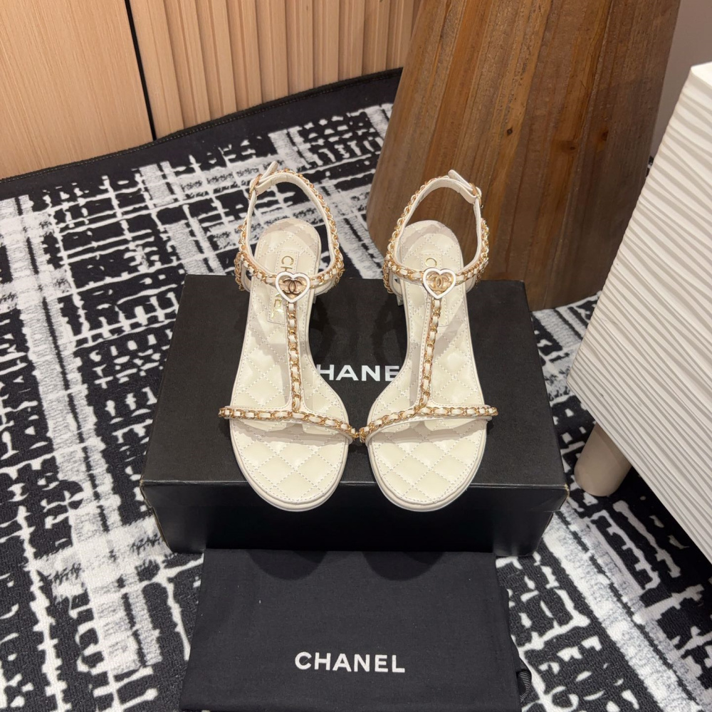高仿Chanel*25C系列G36122C小羊皮中踭涼鞋白色5CM免檢版